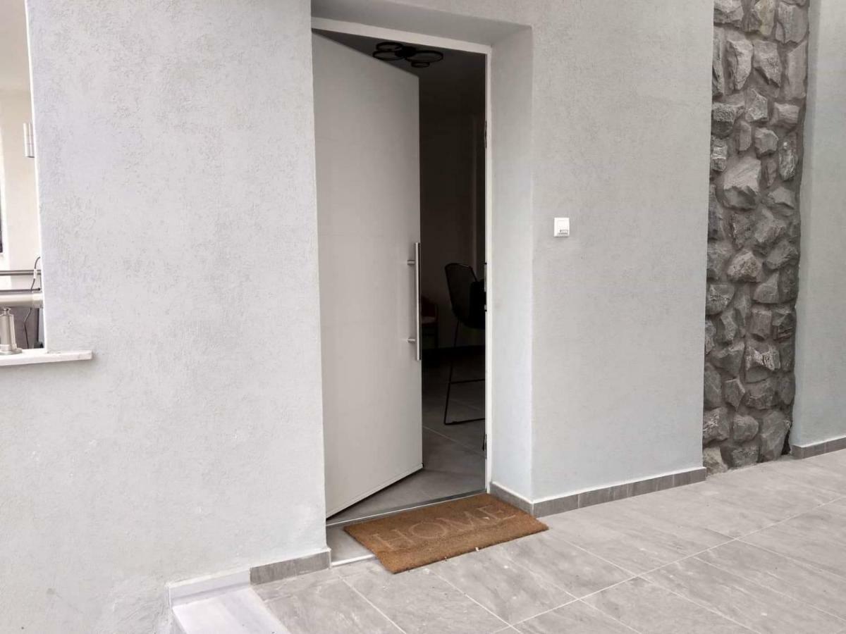Petrani Suite 1 Néa Péramos 외부 사진
